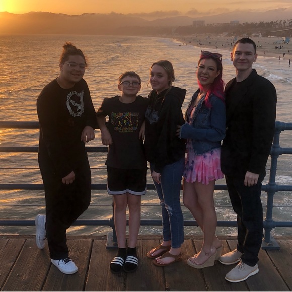 Meet your Posher, Gene - Picture 4 of 15